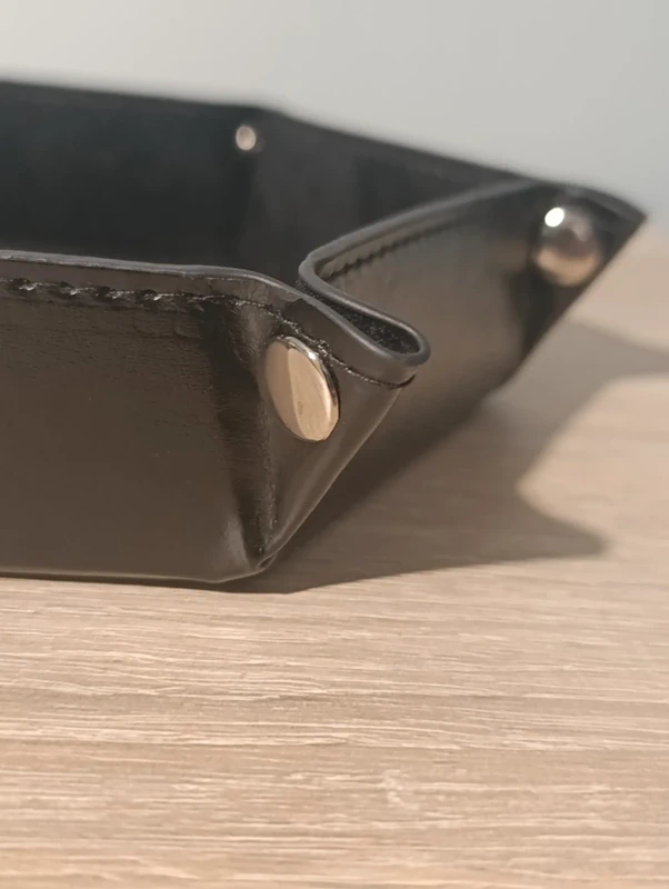 Składana taca na kości RPG i DND – sześciokątna, czarna z PU - obrazek 7