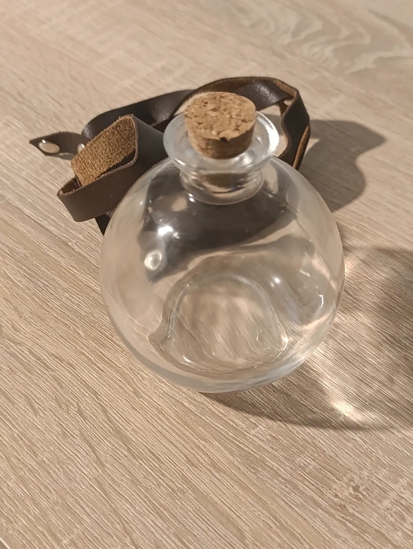 Skórzany uchwyt z butelką – styl medieval / czarownica - obrazek 3